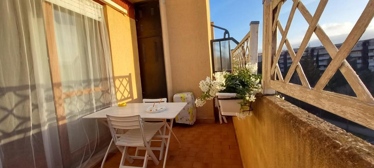 Alloggio Turistico A Via Modugno Vitinia Exteriör bild